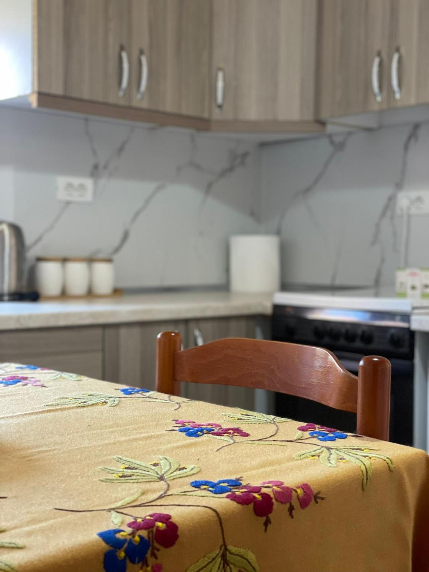 Guesthouse Kroi City Center Berat Luaran gambar