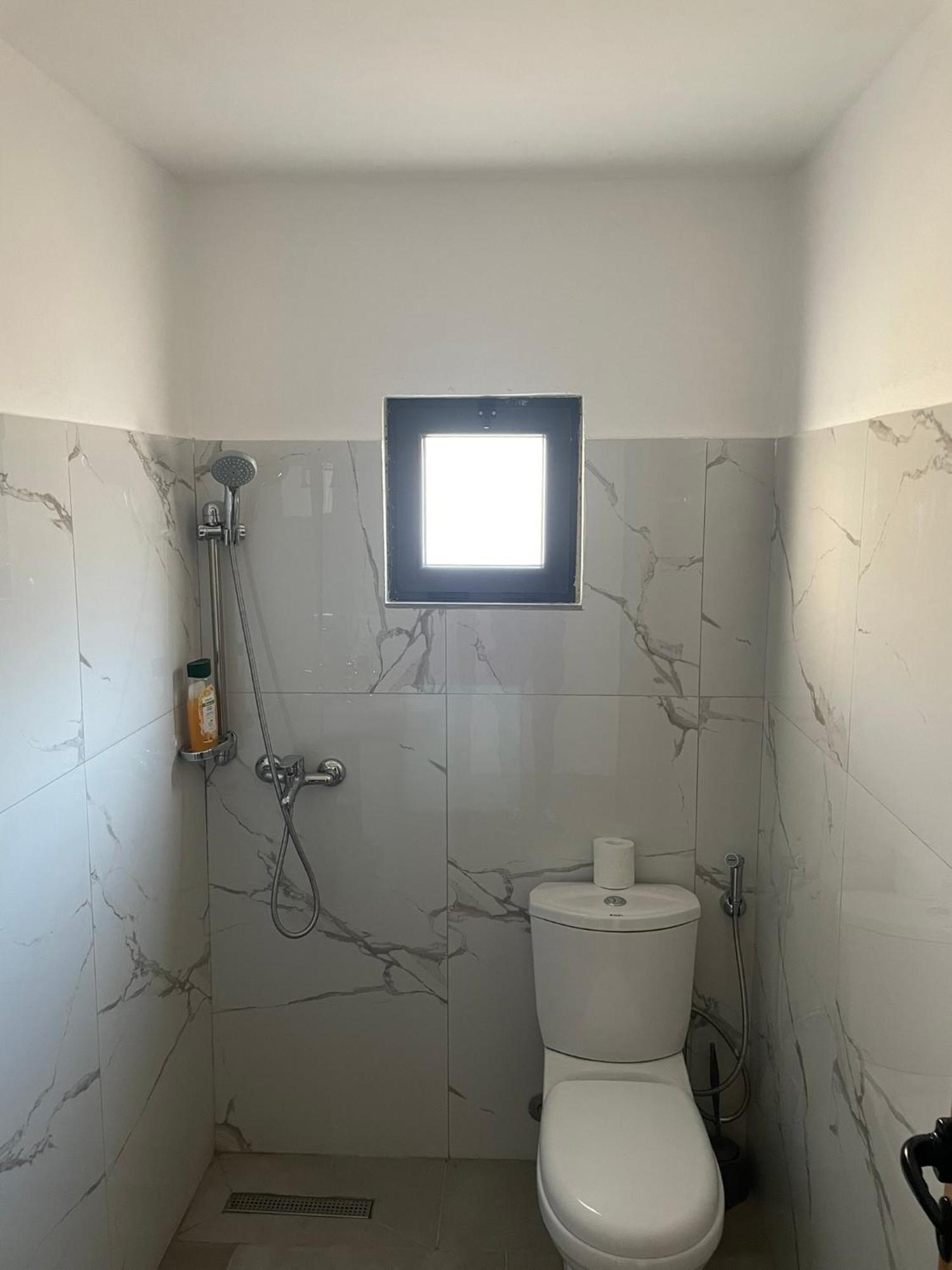 Guesthouse Kroi City Center Berat Luaran gambar