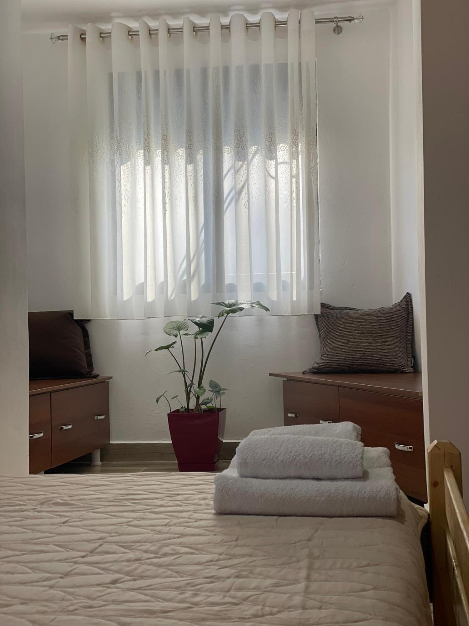 Guesthouse Kroi City Center Berat Luaran gambar